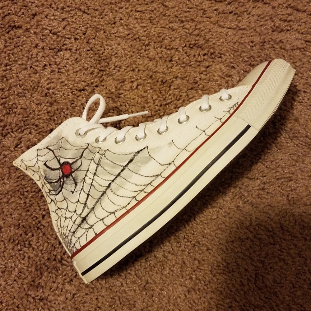 HANDPAINTED CONVERSE ALL STAR SNEAKERS - Picture 2 of 5
